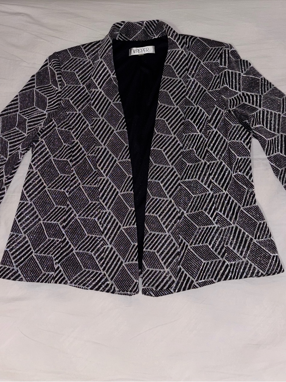 Kasper Women’s Black & White Geometric Half-sleeved Open-Front Blazer